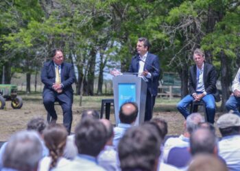 Anuncian una mesa de trabajo con productores por la sequía