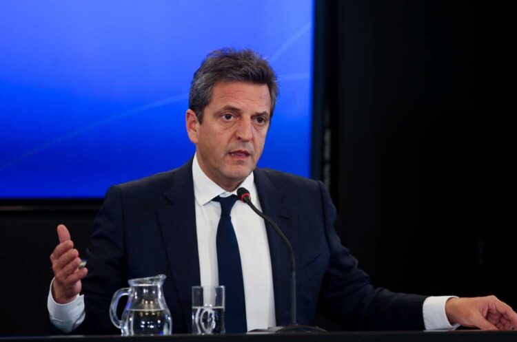 “Tenemos que cuidar cada dólar que entró”, dijo el ministro Sergio Massa.