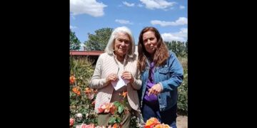 Reapareció Mónica Cahen D´Anvers con una propuesta para el Día de la Madre