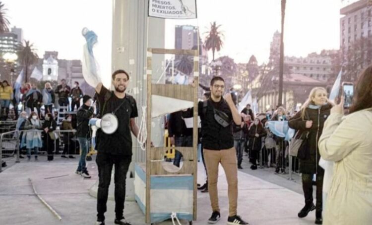 Detuvieron a tres integrantes de Revolución Federal por encabezar violentas protestas