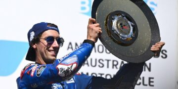 Rins ganó el GP de Australia
