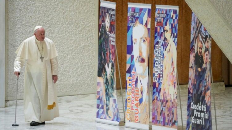 El Papa proclamó santo a Artémides Zatti, el primero no religioso