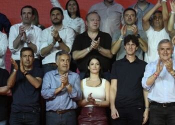 De Loredo y Negri llamaron a terminar con el populismo