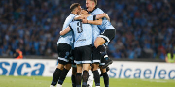Fiesta y goleada en el Kempes