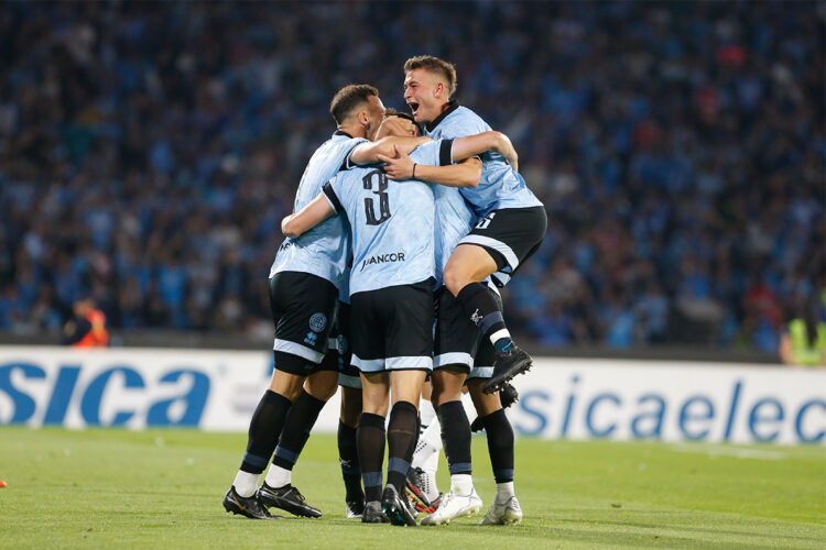 Fiesta y goleada en el Kempes