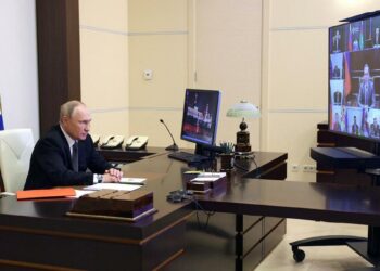 Ucrania: rige la ley marcial rusa en cuatro provincias