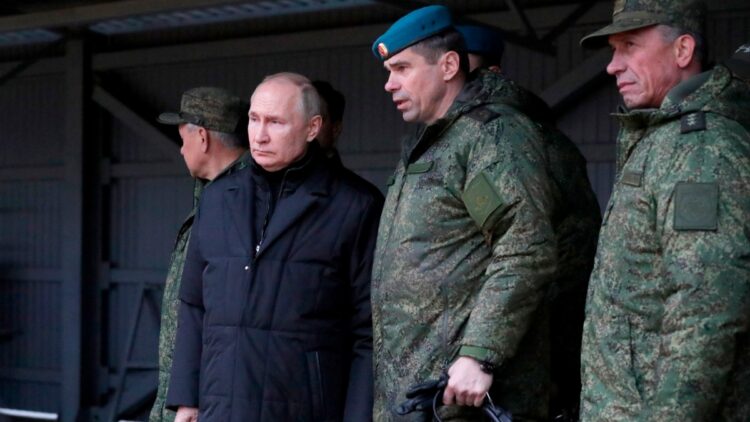 Rusia entrena sus fuerzas en caso de ataque nuclear masivo