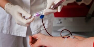 Se solicitan con urgencia 39 dadores de sangre para una paciente internada en la clínica Reina Fabiola