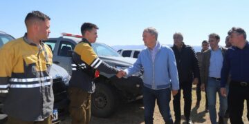 Schiaretti sobrevoló la zona afectada por el fuego