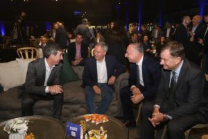 Schiaretti a los industriales: en la provincia "no habrá volantazos" Schiaretti a los industriales: en la provincia "no habrá volantazos"
