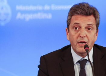 Sergio Massa anunció que el piso de Ganancias subirá en noviembre