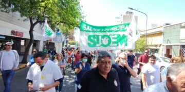 El Suoem intensifica las protestas por una recomposición salarial