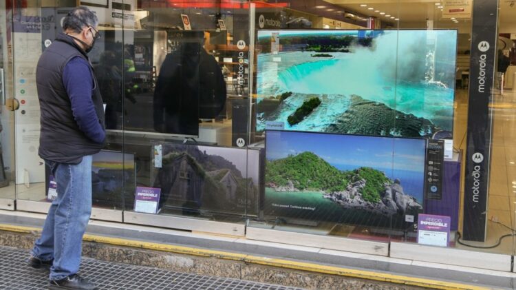 Lanzarán un programa para comprar televisores, aires acondicionados y celulares en cuotas