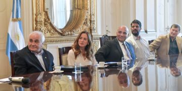 Manzur y Tolosa Paz se reunieron con 20 intendentes de la provincia