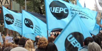 La UEPC denunció descuentos “injustos” en sueldos docentes