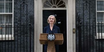 Reino Unido, la crisis política desafía a los tories en el poder