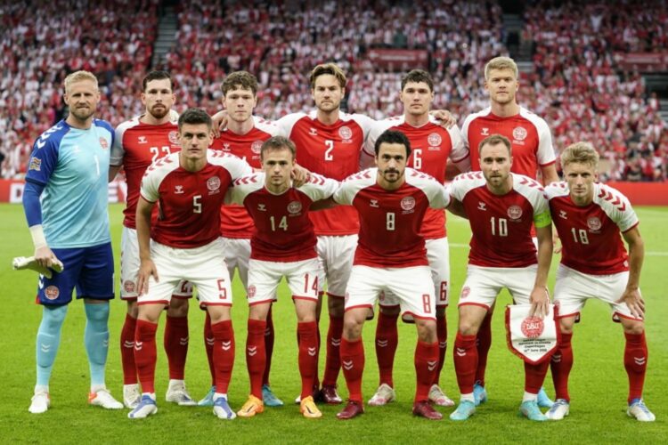 FIFA prohíbe a Dinamarca entrenar con camisetas en defensa de DDHH