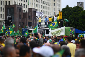 Bolsonaristas piden un golpe militar para evitar que asuma Lula