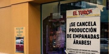 Un bar sacó las empanadas árabes de su menú luego de la derrota ante Arabia