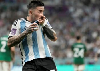 El gigante europeo que puso la mira en Enzo Fernández tras su desempeño en Qatar