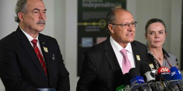 Tras una semana de dudas, comienza la transición en Brasil