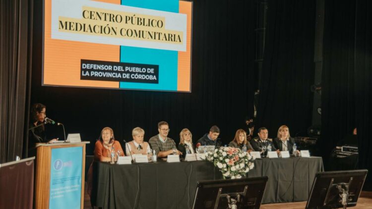 Con la presentación de dos libros, el Centro de Mediación Comunitaria concluye el 2022