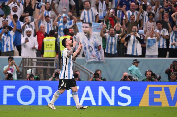 Argentina le ganó a México y sueña con los octavos de final