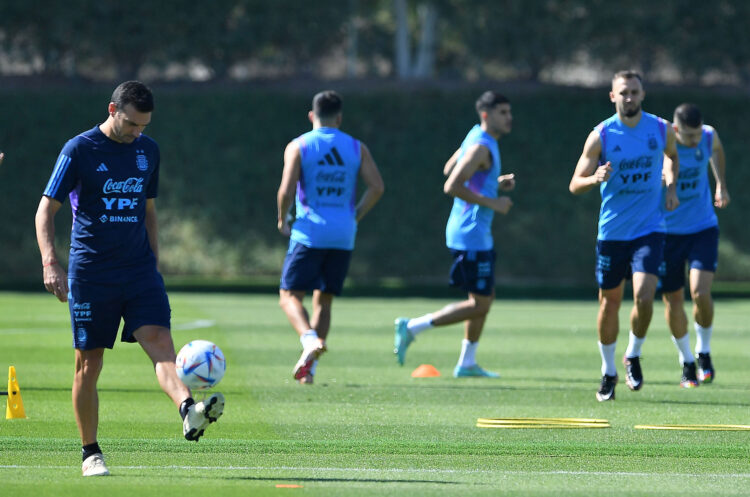 La Selección volvió a entrenar y Scaloni analiza los cambios para enfrentar a México