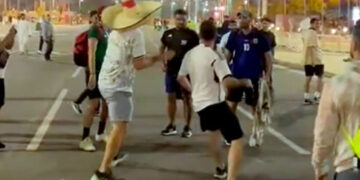 Fuerte encontronazo entre hinchas argentinos y mexicanos sin heridos ni detenidos