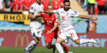 Irán consiguió un agónico triunfo por 2 a 0 ante Gales y sueña con pasar de fase