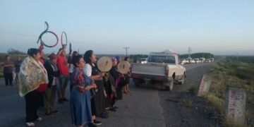 Vaca Muerta despertó bloqueada por comunidades mapuches y vecinos de Añelo