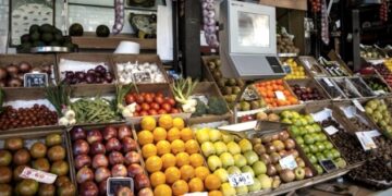 Por los agroalimentos, el consumidor pagó 3,7 veces más de lo que cobró el productor en octubre