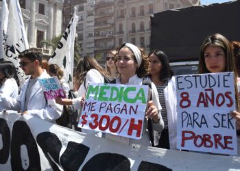 El Ministerio de Salud entregará un adicional no remunerativo a profesionales de la salud