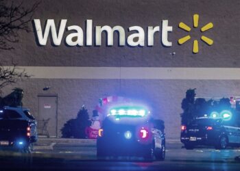 Un tiroteo en un Walmart de Estados Unidos deja como saldo siete muertos