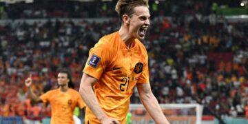 Países Bajos venció al anfitrión y aseguró su pase a los octavos de final