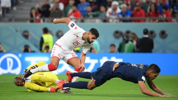 Francia perdió ante Túnez pero se clasifica a octavos como primera del Grupo D