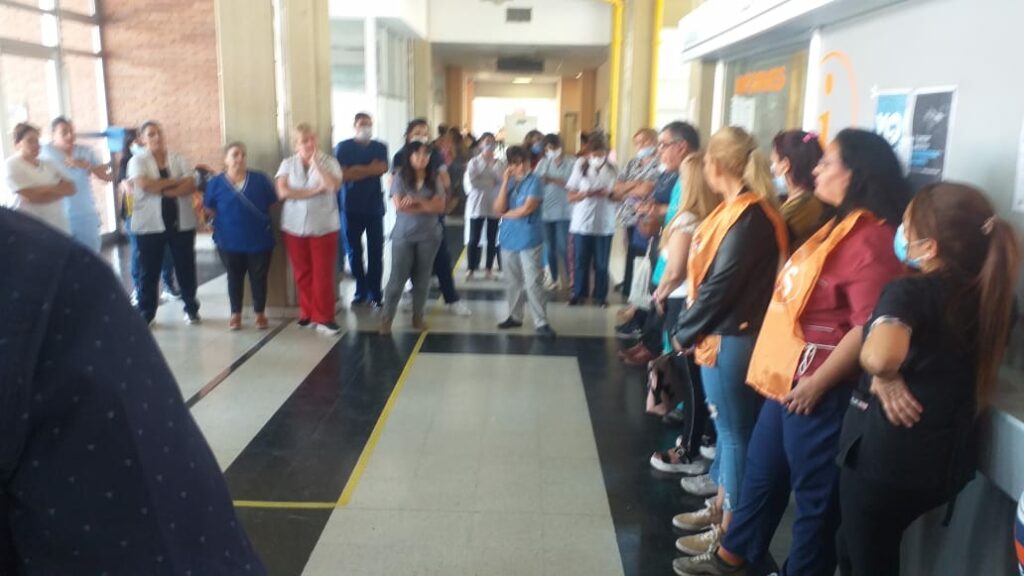 Los médicos de guardia del Hospital San Antonio de Padúa amenazan con renunciar