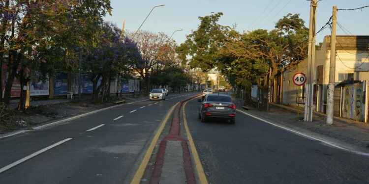 La avenida Recta Martinolli volvió a ser doble mano