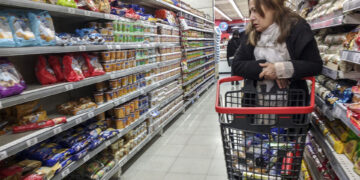 La inflación de octubre fue del 6,3%  y la interanual roza el 90%