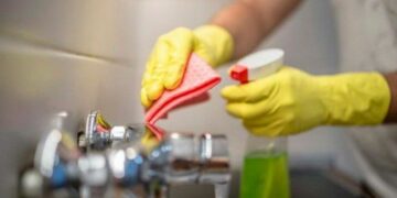 Nuevo aumento para personal doméstico: ¿a cuánto llegaría el salario?