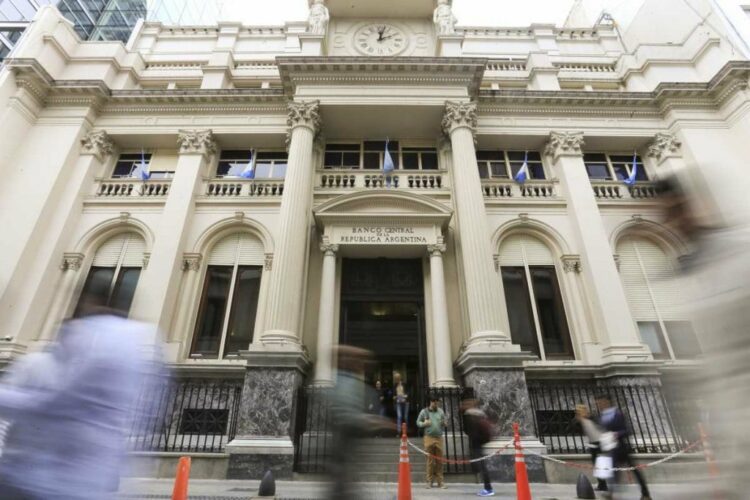 El Banco Central ya aplicó multas por más de $ 2.200 millones por infracciones en el mercado cambiario
