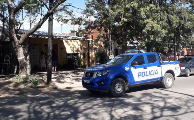 Investigan el crimen de una joven asesinada por motochorros para robarle