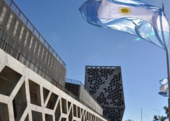 La Provincia anunció un adicional remunerativo para profesionales que realizan guardias