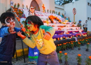 La comunidad mexicana de Córdoba celebra el Día de los Muertos