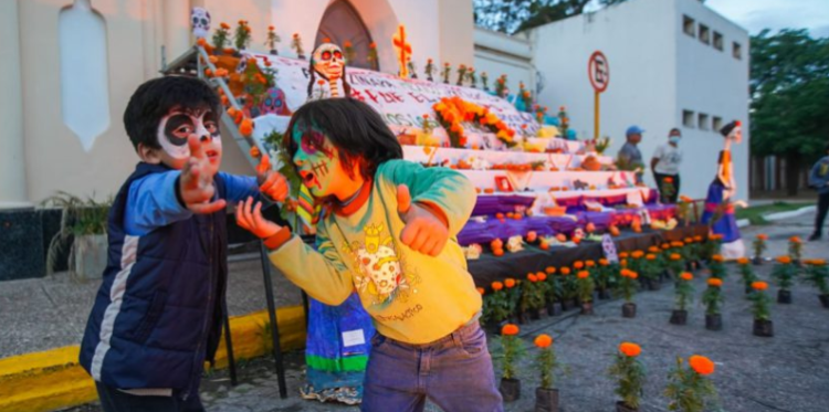 La comunidad mexicana de Córdoba celebra el Día de los Muertos