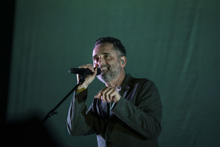 Jorge Drexler, el gran ganador de los Grammy Latinos en una noche con presencia argentina