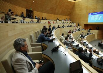 Bañuelos y Altamirano se sumaron al pedido de expulsión de Oscar González