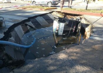 Aguas Cordobesas finalizó la reparación del conducto en la avenida Octavio Pinto