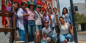 Un mural en apoyo al pedido de una madre