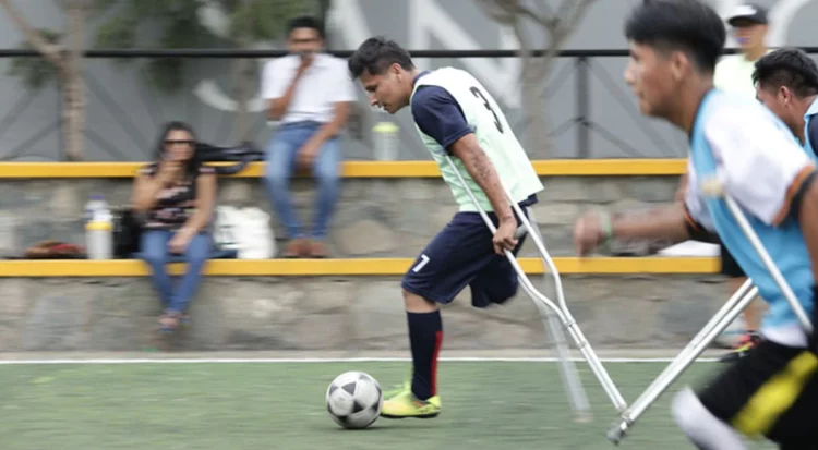 Clubes de fútbol firman convenios para promover la inclusión de personas con discapacidad